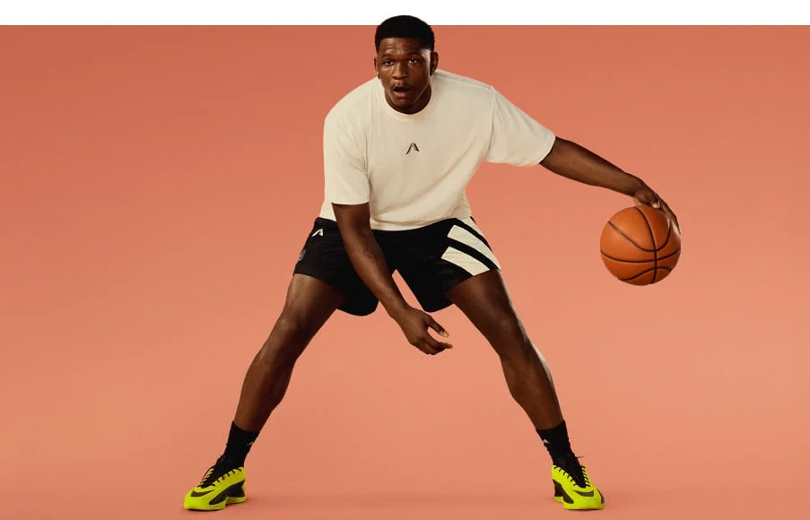 Basketball player dribbling. 