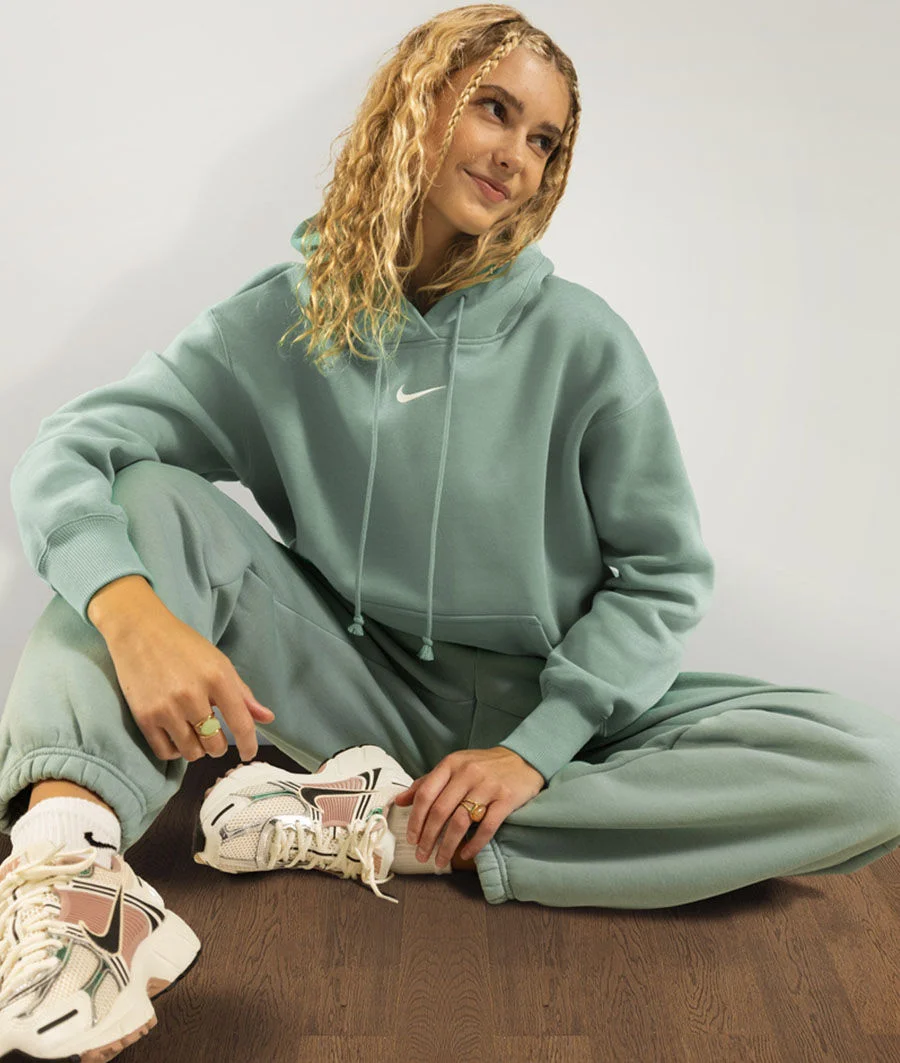 Women's fleece.