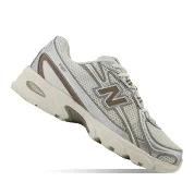 New Balance 740