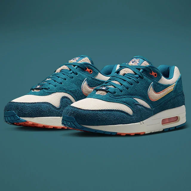 Nike Air Max 1 'Brewers' shoe.