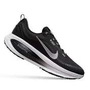 Vomero 18 GTX running shoe.