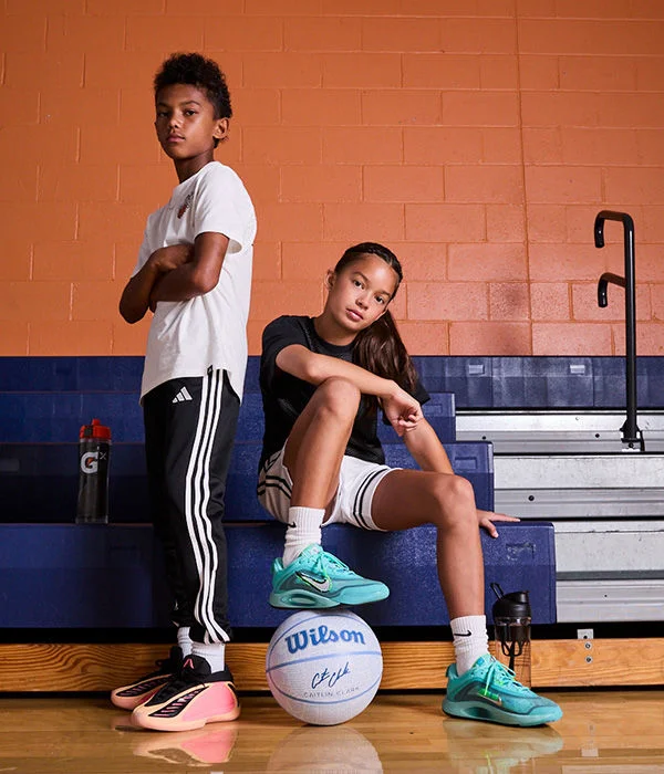 Kids on basketball court. 