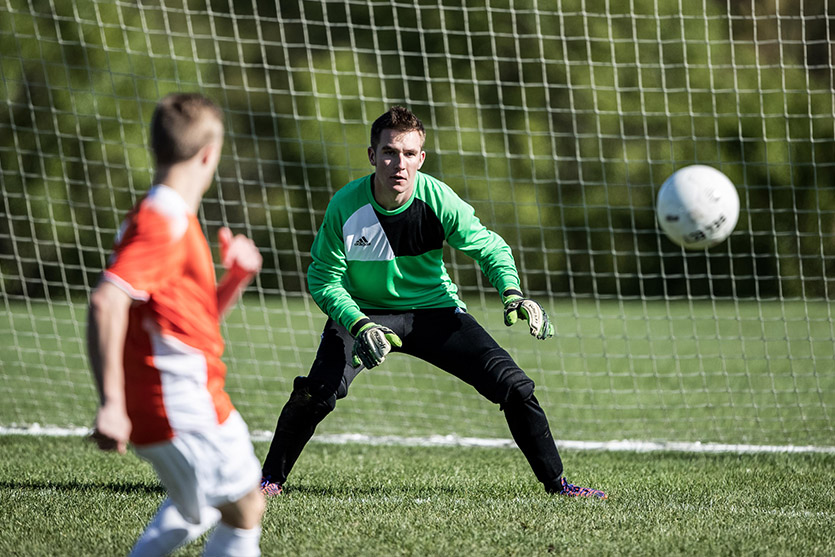 Boys Kids Soccer Goalkeeper Jersey Tops Sponge Padded Protection Goalie T- Shirt